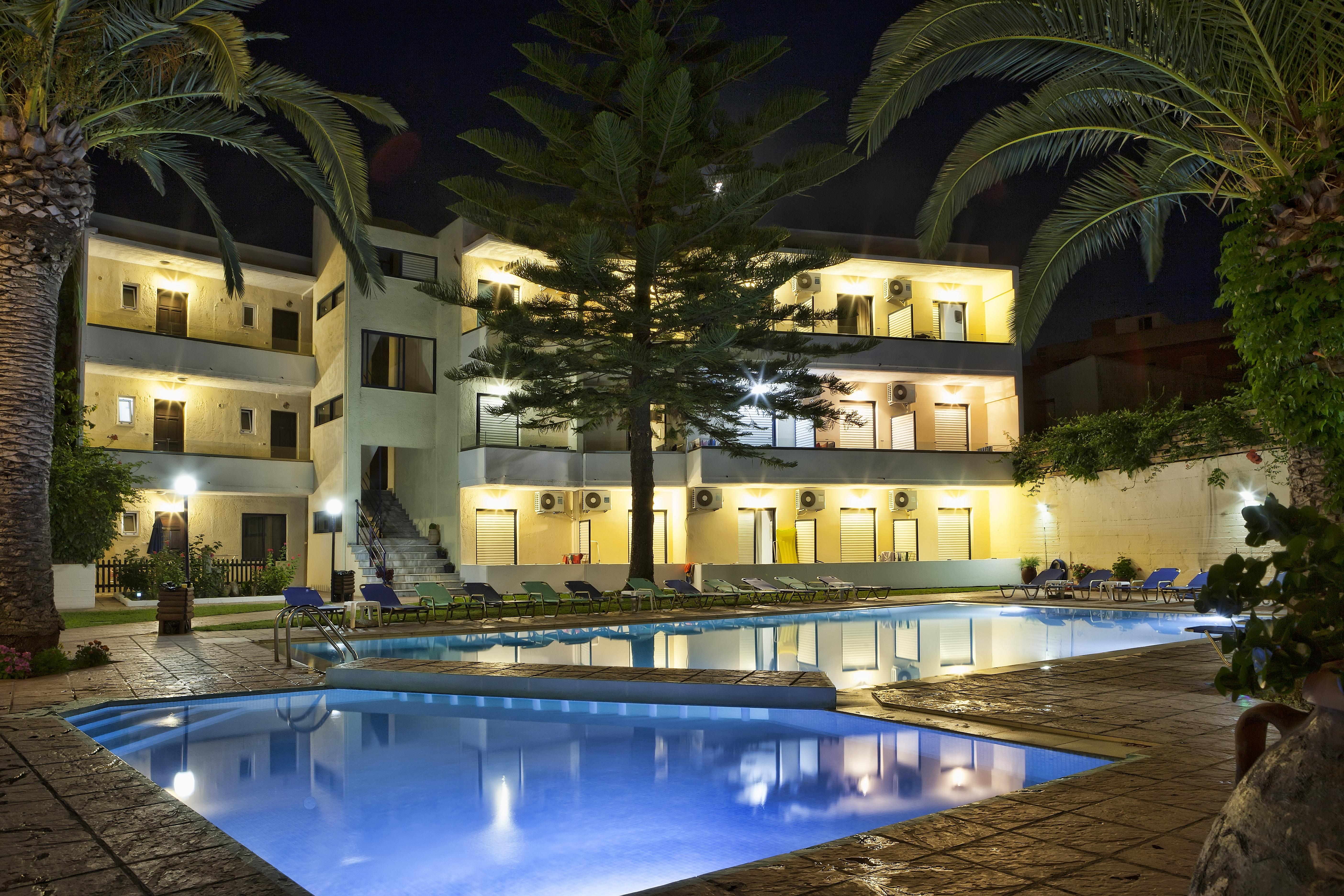 Cretan Sun Aparthotel Adelianos Kampos Exterior photo