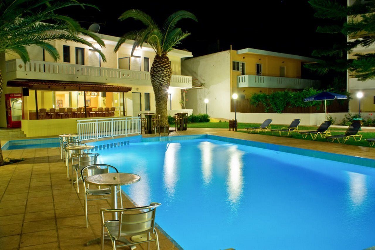 Cretan Sun Aparthotel Adelianos Kampos Exterior photo